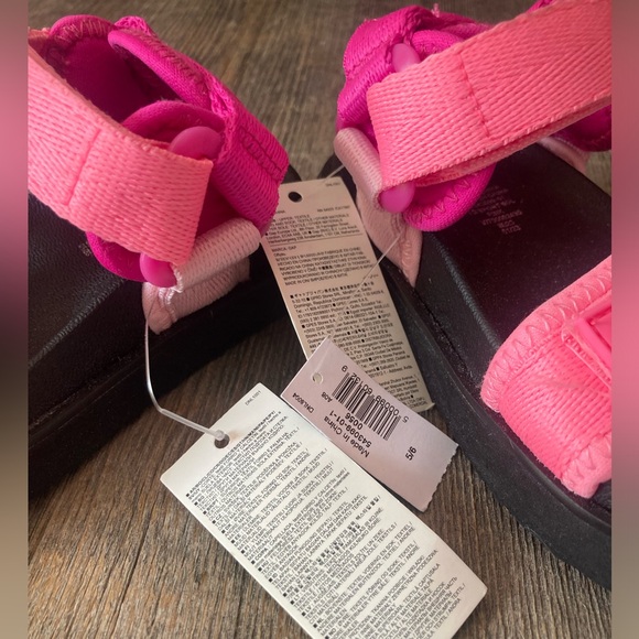 GAP, girls pink sandals - Picture 5 of 6